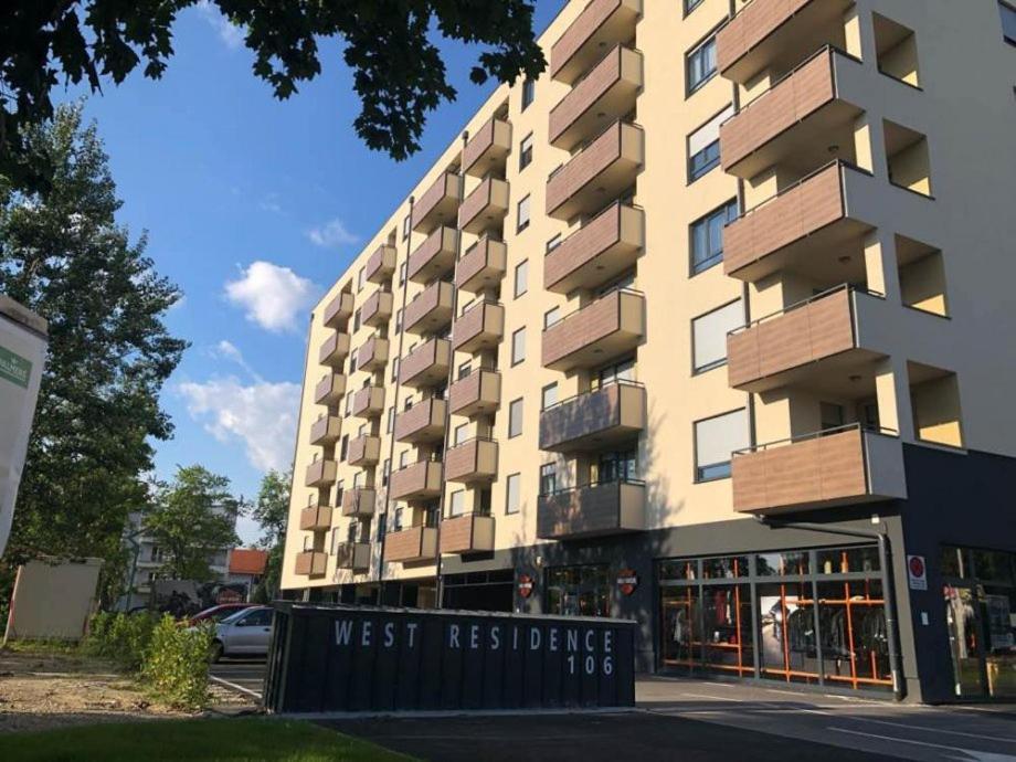 זאגרב West Residence Luxury Apartment- Parking In Garage מראה חיצוני תמונה